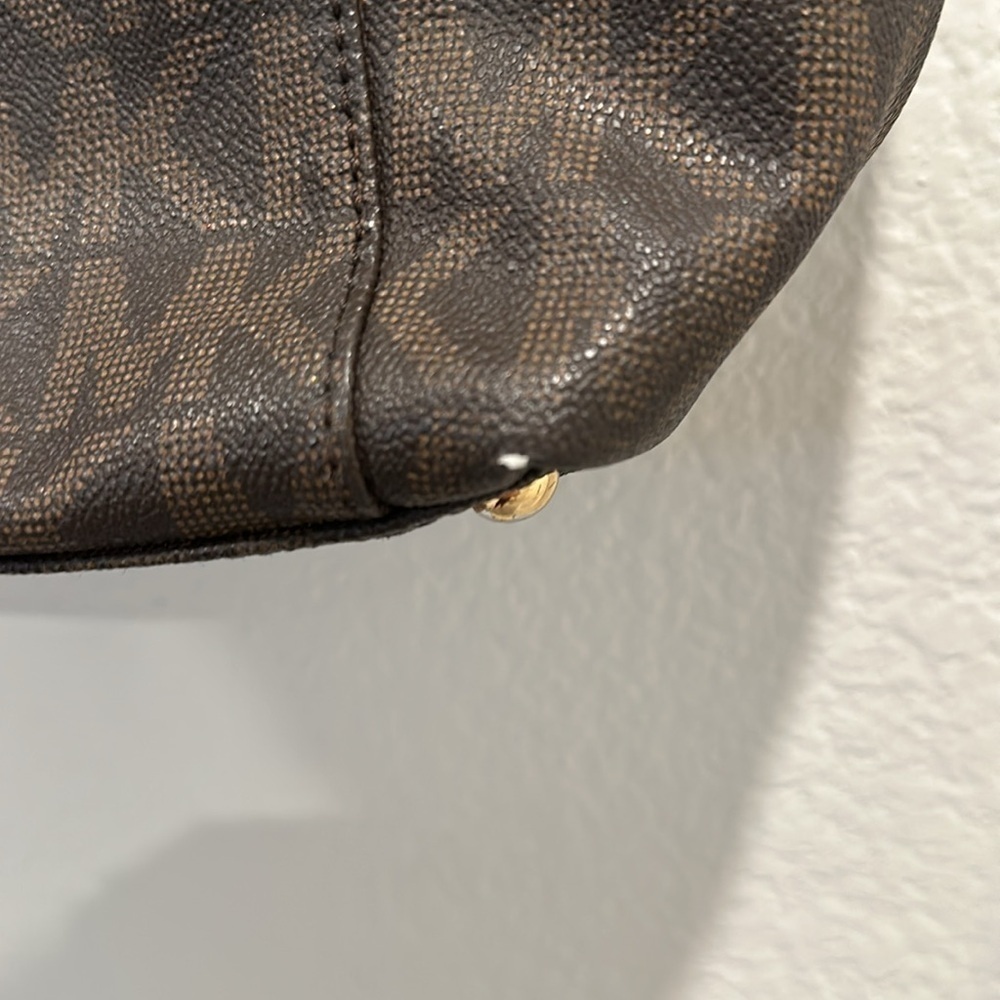 MICHAEL Michael Kors Brown Signature Coated Leather Jet Set East West Tote - Picture 5 of 9